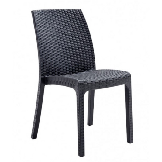 Sedia "Ginevra" in resina simil rattan, ideale per ambienti interni ed esterni